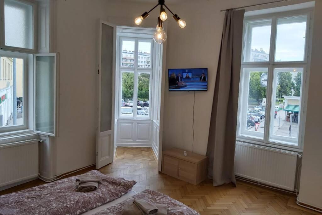 Lovely New 2 Bedroom Near Hannovamarkt Wina Bagian luar foto